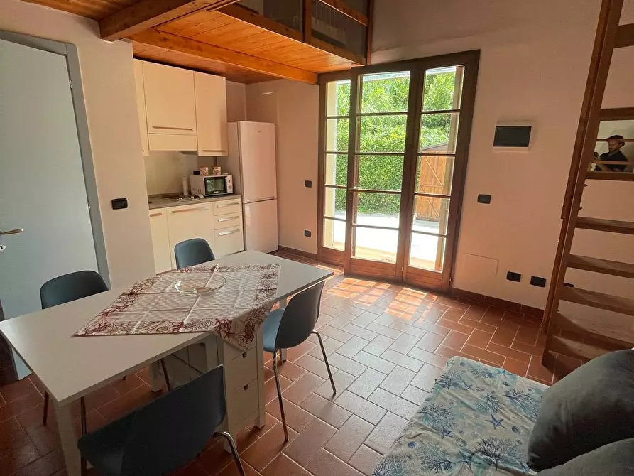 Immagine 11 di Appartamento in vendita  a Pisa