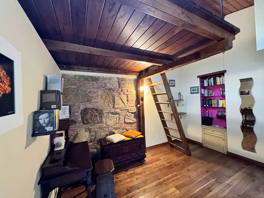 Immagine 2 di Appartamento in vendita  a Vecchiano