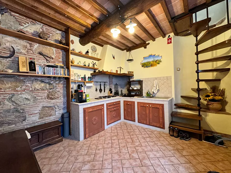 Immagine 23 di Appartamento in vendita  a Vecchiano