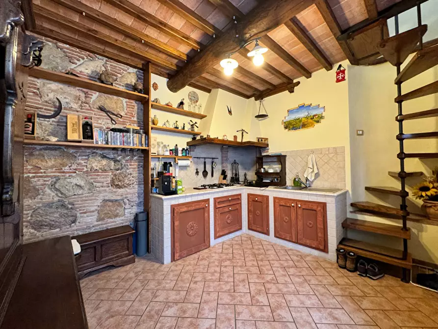 Immagine 24 di Appartamento in vendita  a Vecchiano