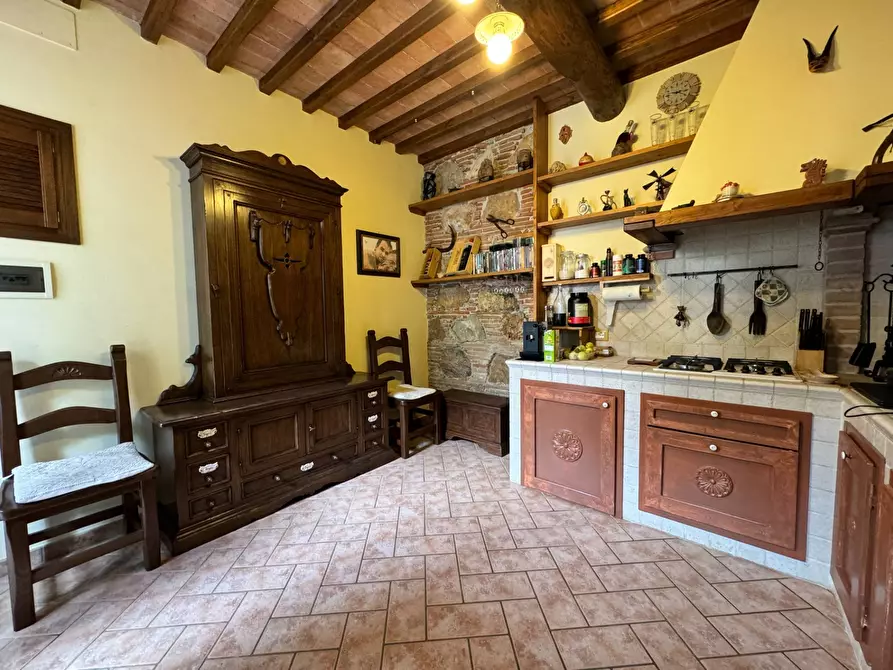 Immagine 28 di Appartamento in vendita  a Vecchiano