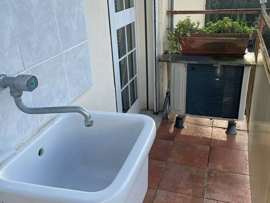 Immagine 9 di Appartamento in vendita  a Pisa