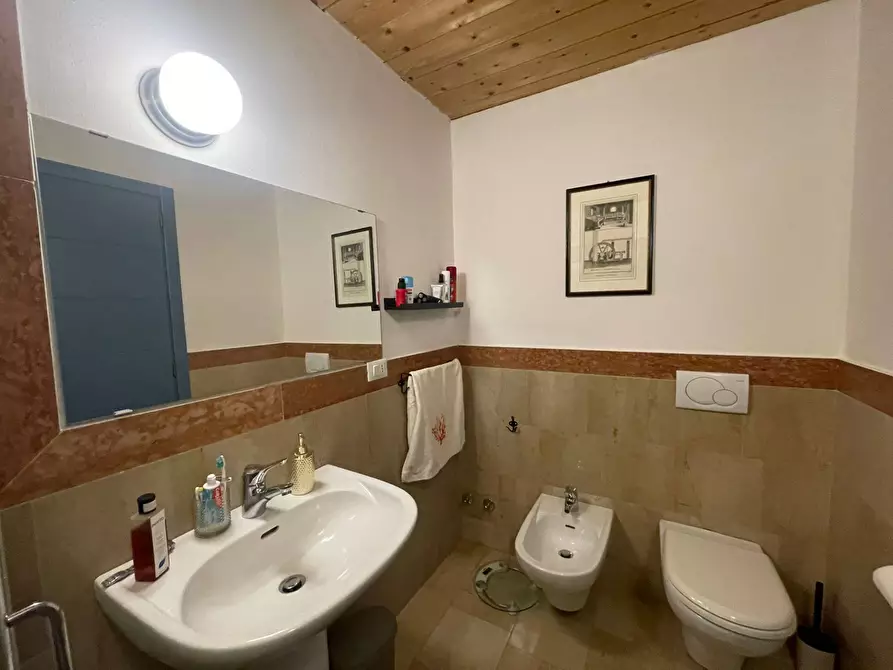 Immagine 16 di Appartamento in vendita  a Pisa