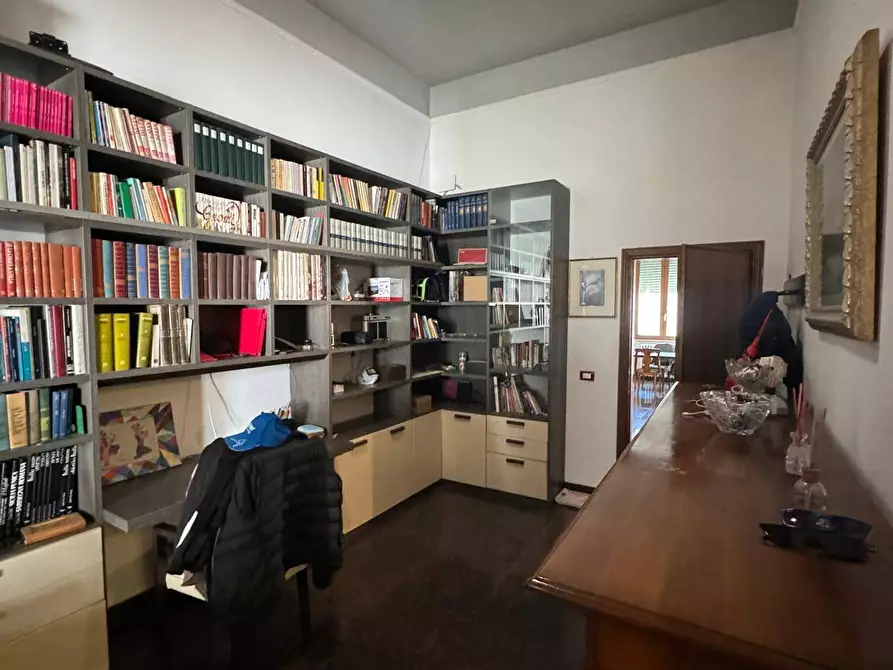 Immagine 12 di Appartamento in vendita  a Pisa