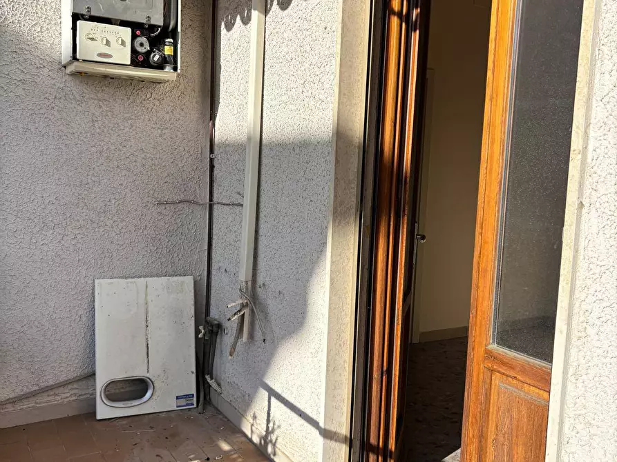 Immagine 15 di Villa in vendita  a Pisa