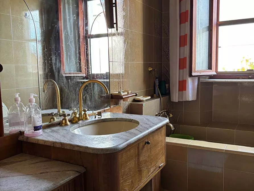 Immagine 44 di Villa in vendita  a Pisa