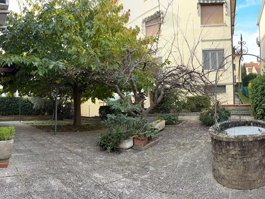 Immagine 55 di Villa in vendita  a Pisa