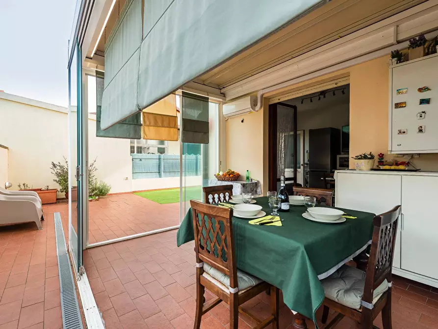 Immagine 16 di Appartamento in vendita  a Pisa