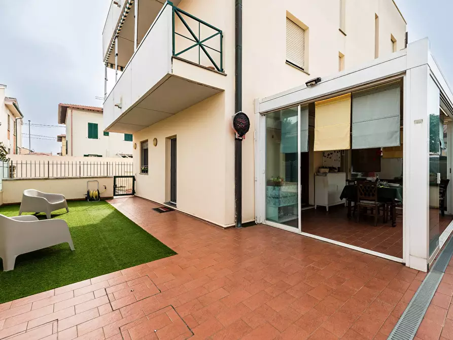 Immagine 1 di Appartamento in vendita  a Pisa