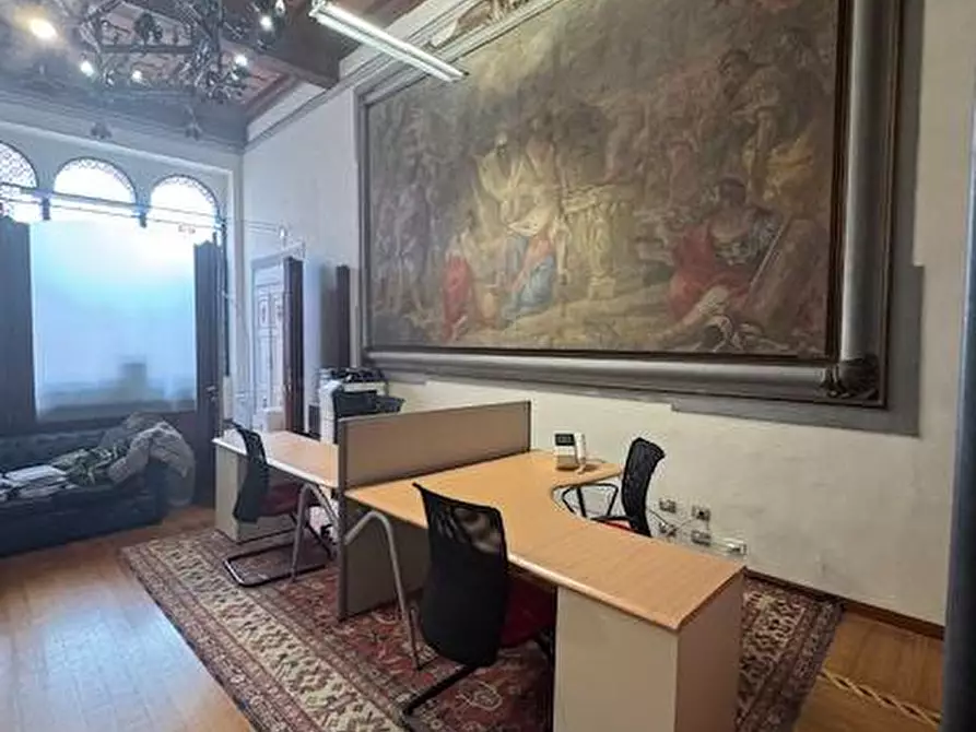 Immagine 1 di Ufficio in affitto  a Pisa