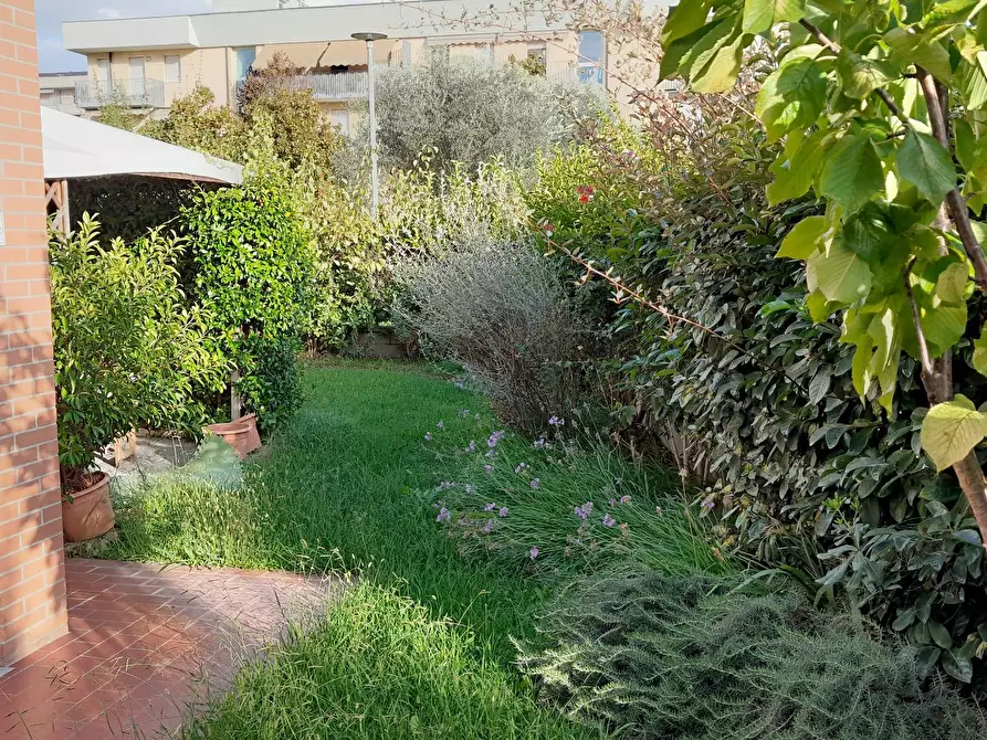 Immagine 14 di Appartamento in vendita  a Pisa