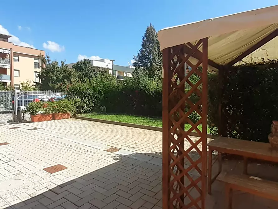 Immagine 17 di Appartamento in vendita  a Pisa