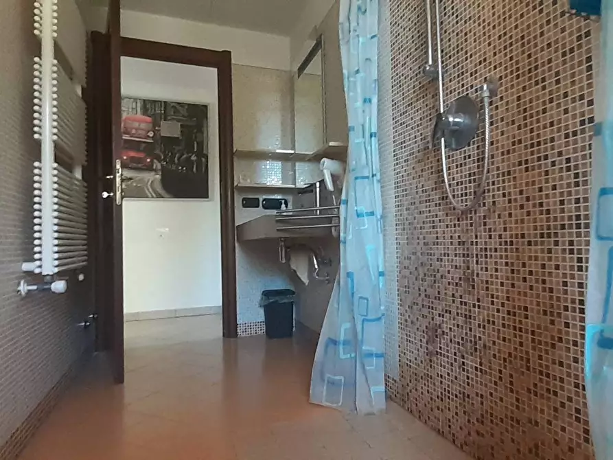 Immagine 12 di Appartamento in vendita  a Pisa