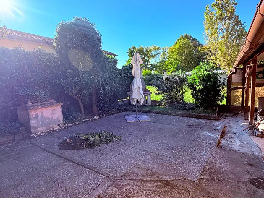 Immagine 25 di Casa indipendente in vendita  a Cascina