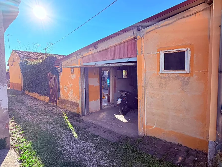 Immagine 26 di Casa indipendente in vendita  a Cascina