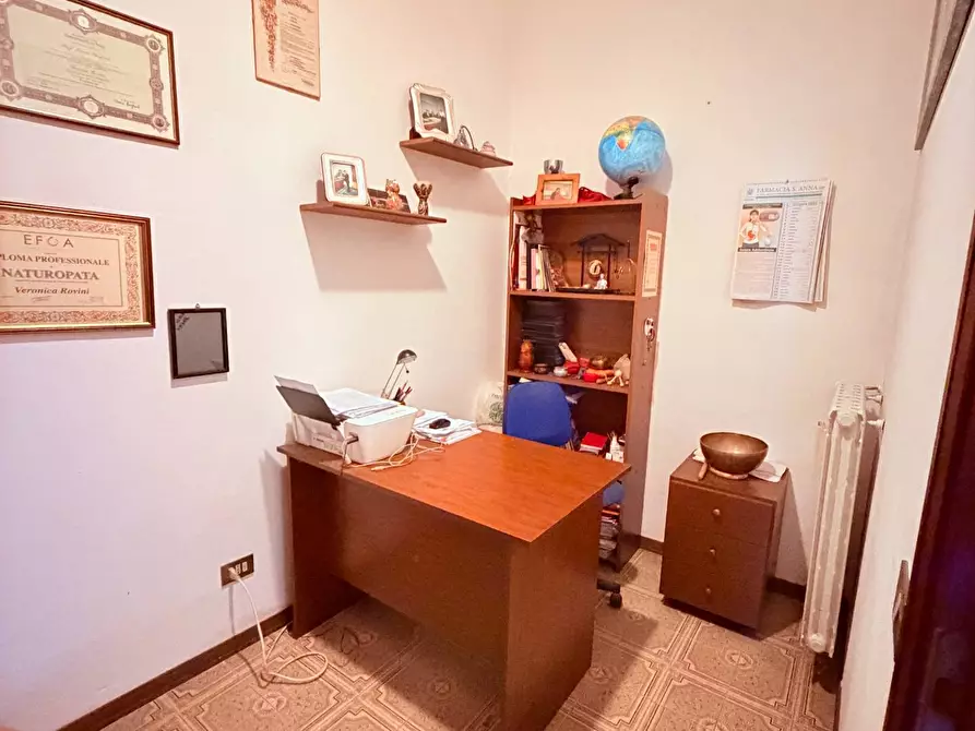 Immagine 15 di Casa indipendente in vendita  a Cascina