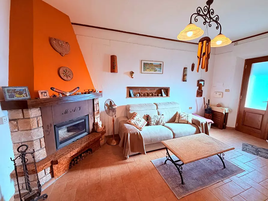 Immagine 8 di Casa indipendente in vendita  a Cascina