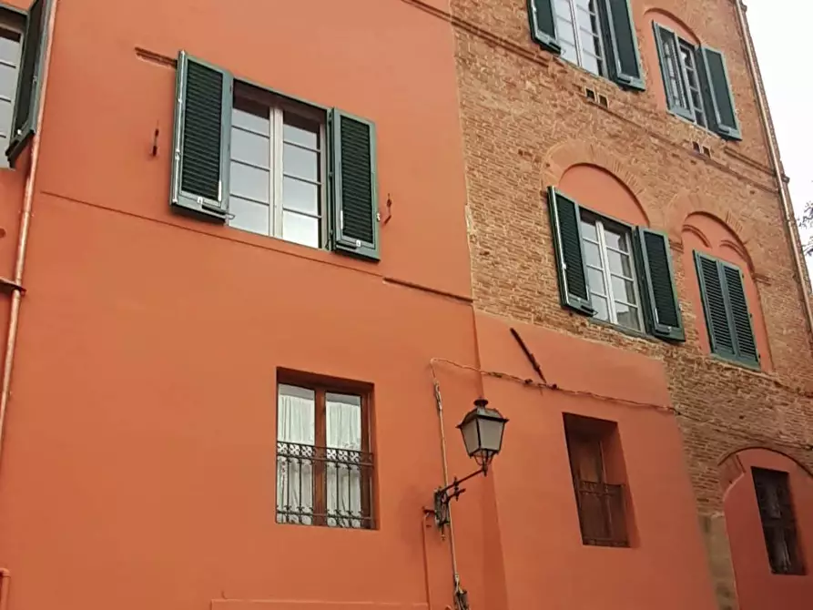 Immagine 29 di Locale commerciale in affitto  a Pisa