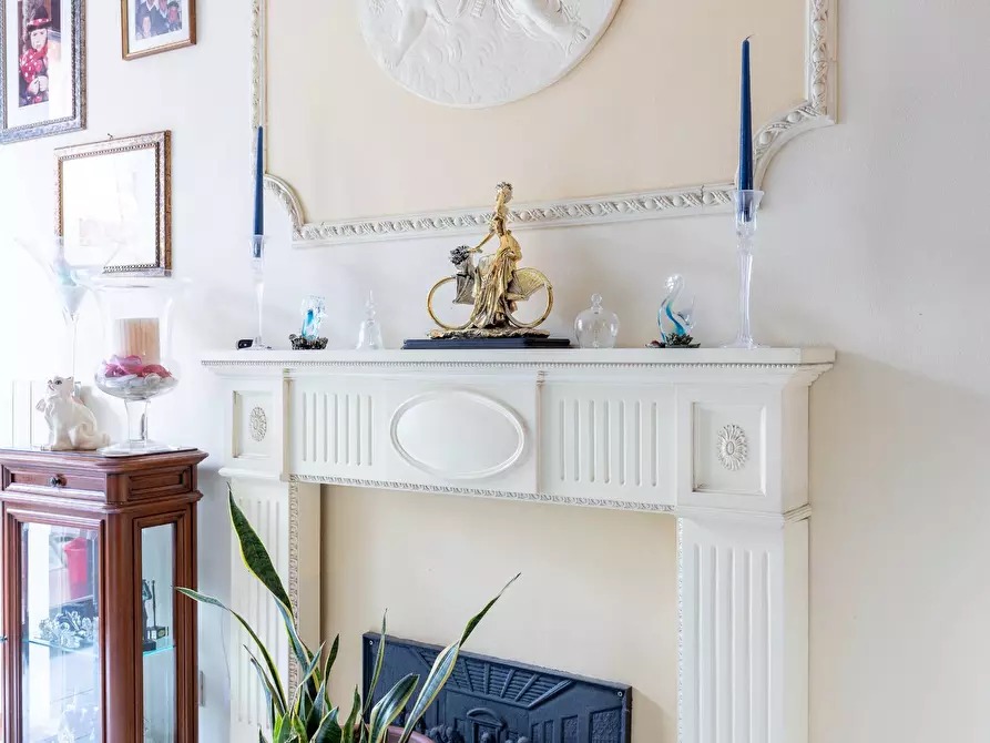 Immagine 26 di Villa in vendita  a Vecchiano