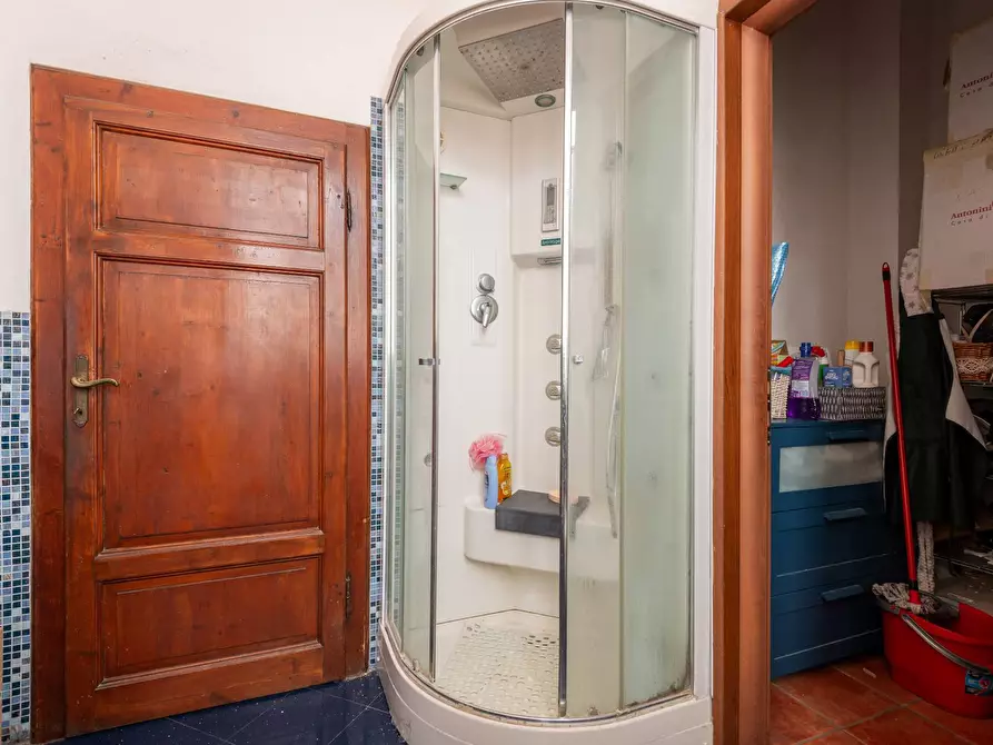 Immagine 17 di Appartamento in vendita  a Pisa