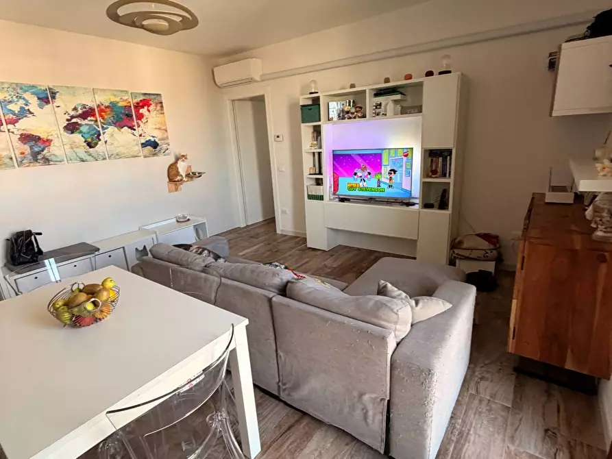 Immagine 8 di Appartamento in vendita  a Cascina