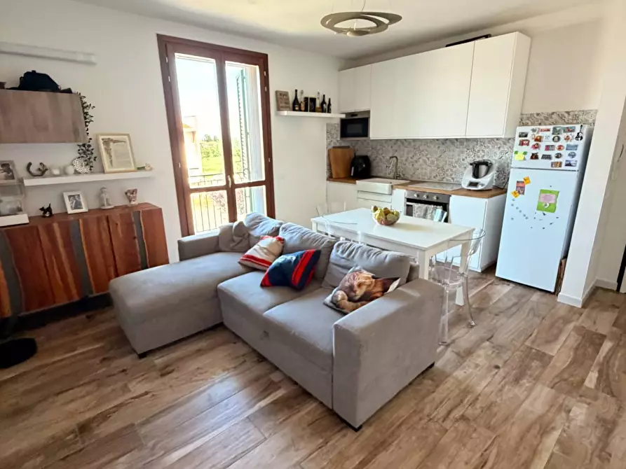 Immagine 1 di Appartamento in vendita  a Cascina