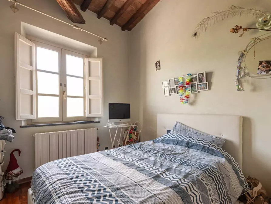 Immagine 26 di Villa in vendita  a Cascina