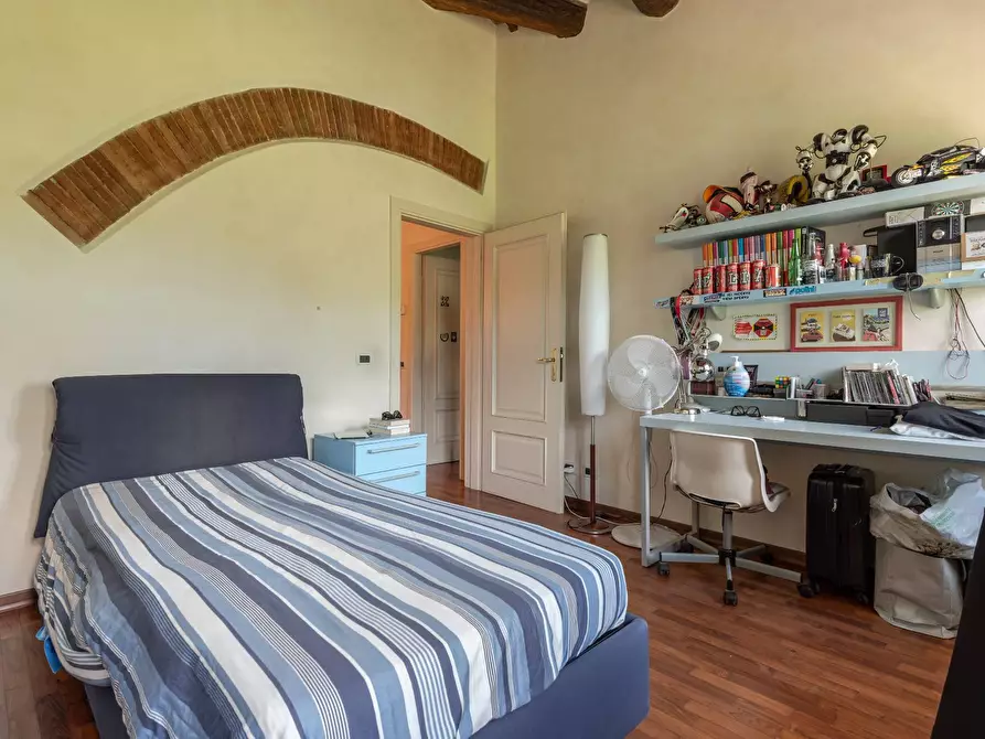Immagine 31 di Villa in vendita  a Cascina