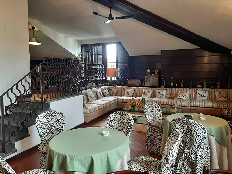 Immagine 21 di Villa in vendita  a Pisa