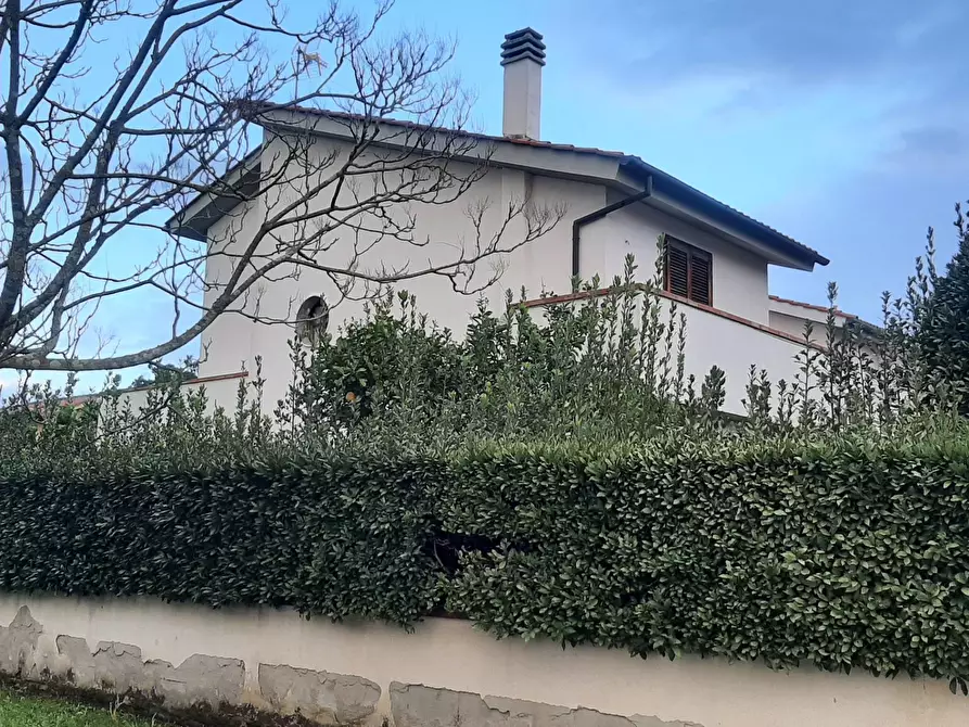 casa indipendente a San Giuliano Terme in zona Sant'Andrea in Pescaiola