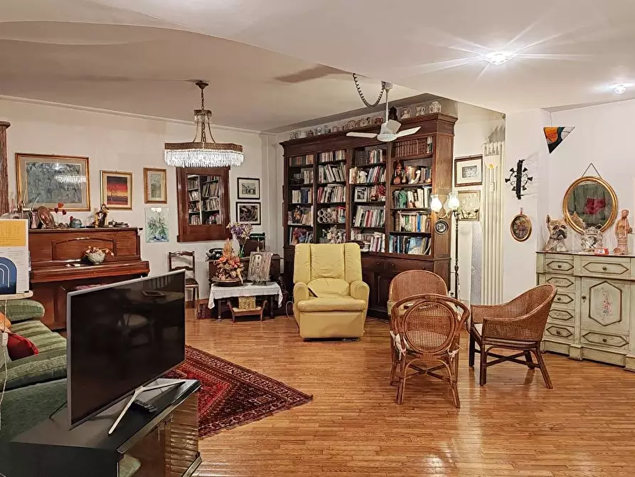 Immagine 4 di Appartamento in vendita  a Pisa