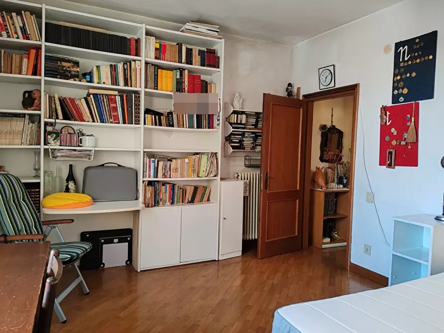 Immagine 19 di Appartamento in vendita  a Pisa