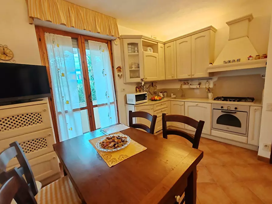 Immagine 8 di Villetta a schiera in vendita  a Pisa