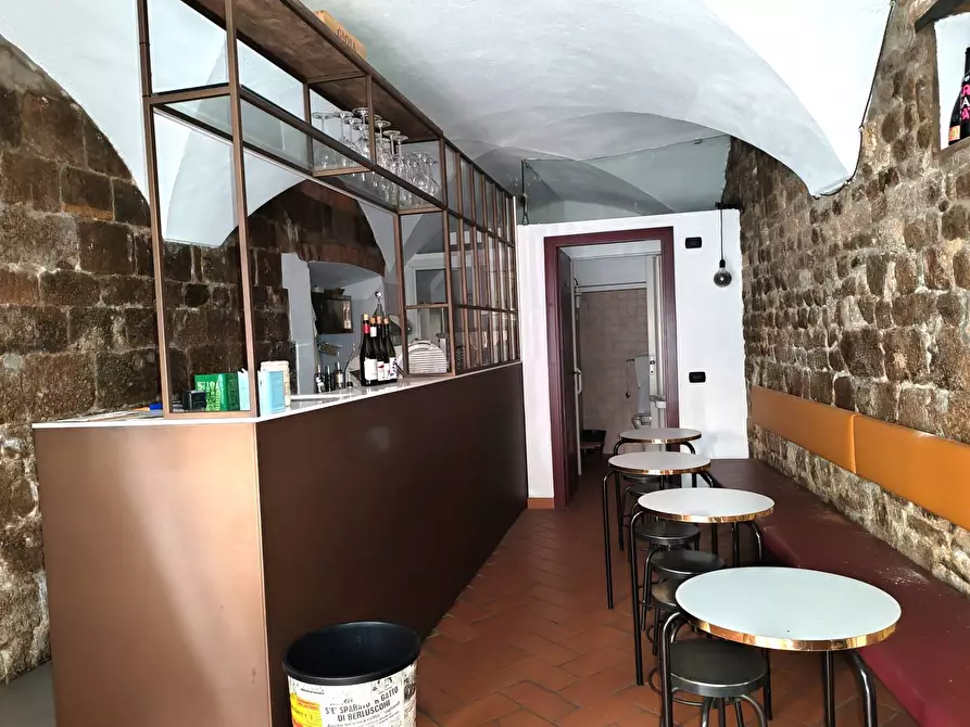 Immagine 4 di Attività commerciale in vendita  a Pisa