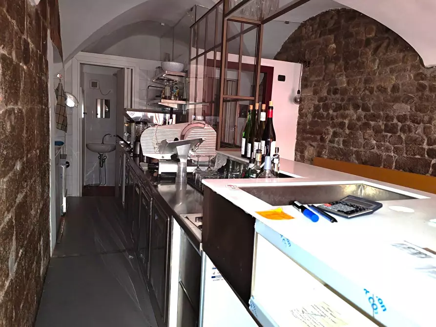 Immagine 5 di Attività commerciale in vendita  a Pisa