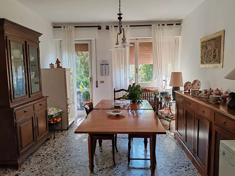 Immagine 8 di Casa bifamiliare in vendita  a Pisa