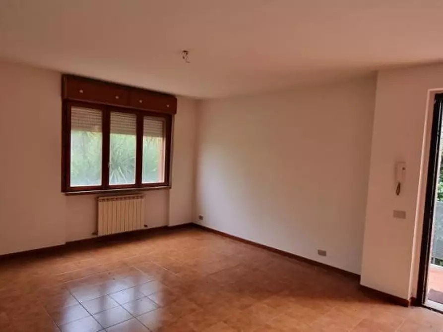 Immagine 2 di Appartamento in vendita  a Pisa