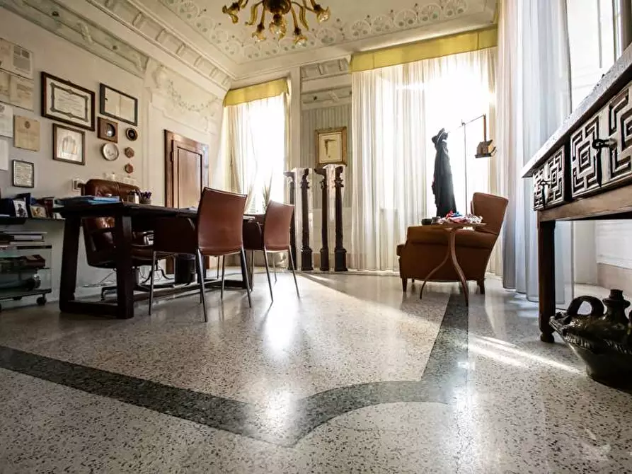 Immagine 58 di Appartamento in vendita  a Pisa