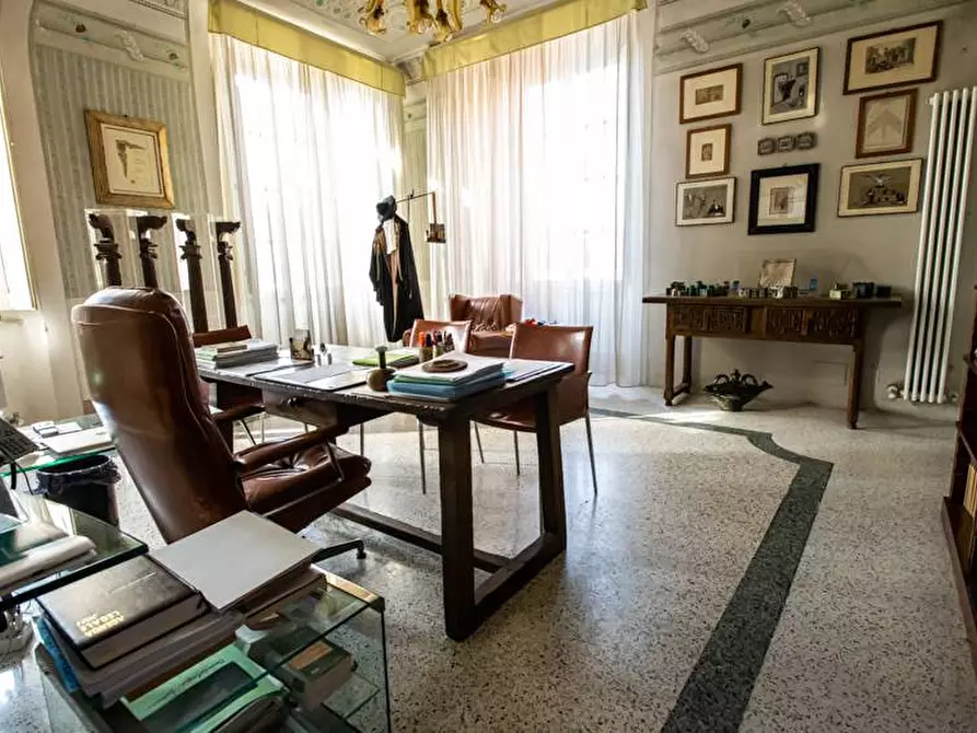 Immagine 60 di Appartamento in vendita  a Pisa