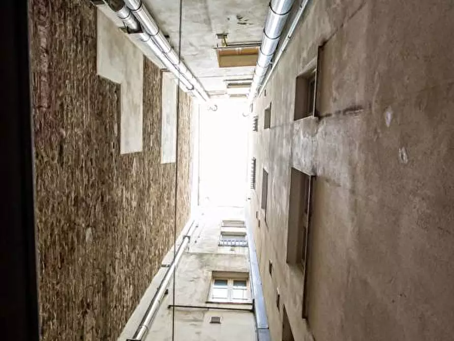 Immagine 20 di Appartamento in vendita  a Pisa