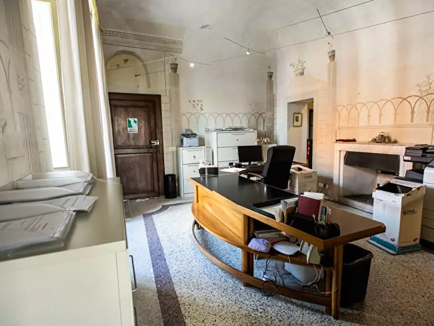 Immagine 25 di Appartamento in vendita  a Pisa