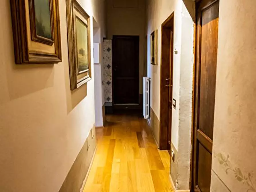 Immagine 32 di Appartamento in vendita  a Pisa