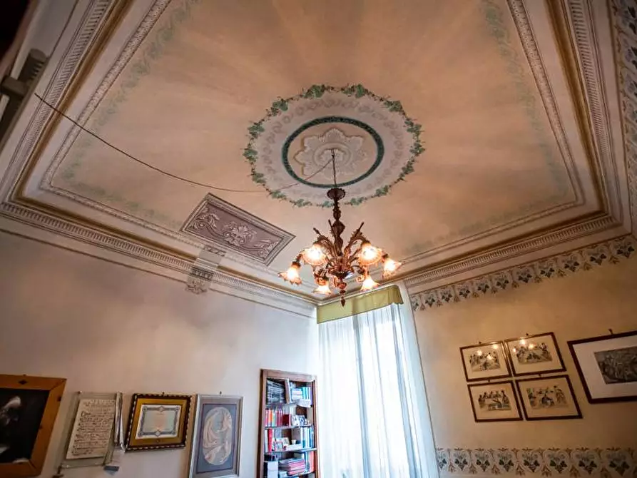 Immagine 36 di Appartamento in vendita  a Pisa