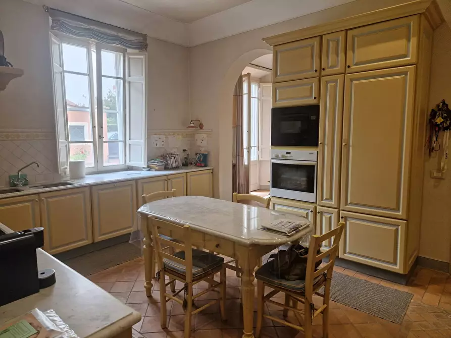 Immagine 6 di Villa in vendita  a Pisa