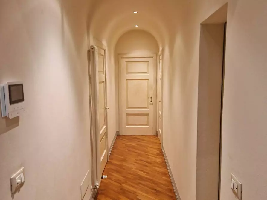 Immagine 15 di Villa in vendita  a Pisa