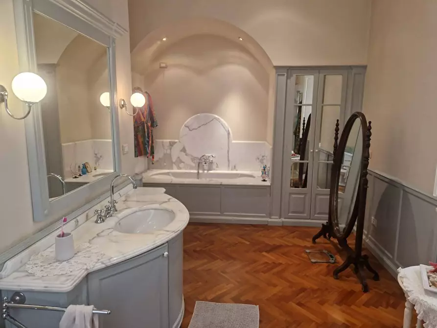 Immagine 24 di Villa in vendita  a Pisa