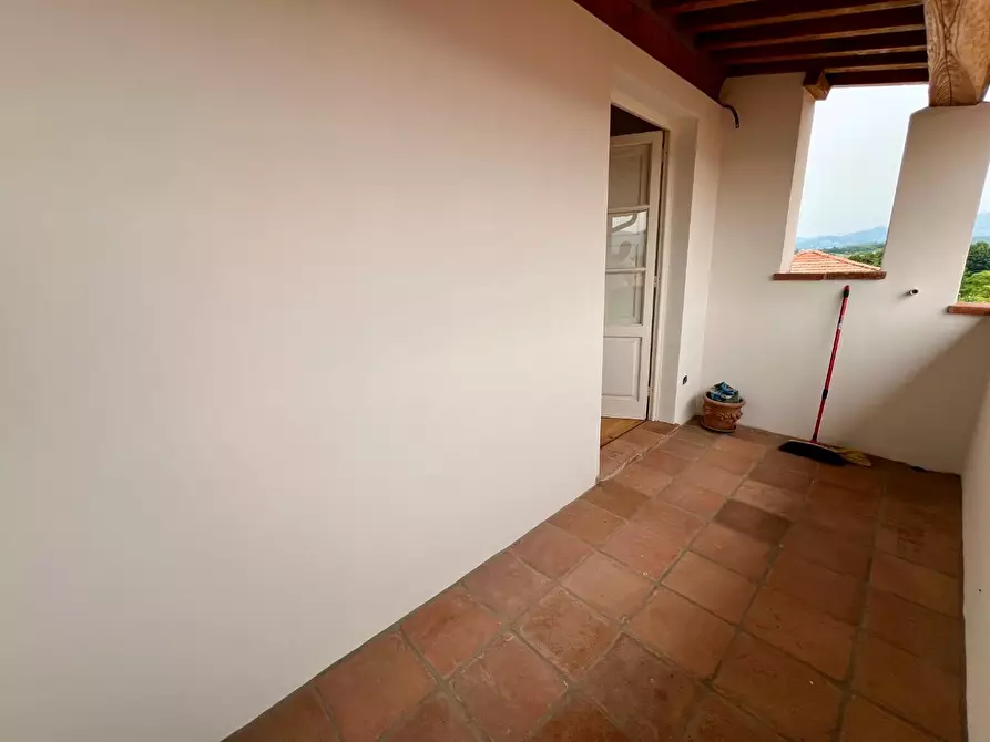 Immagine 24 di Appartamento in affitto  a Lucca