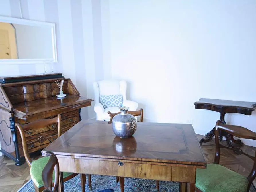 Immagine 77 di Appartamento in affitto  a Lucca