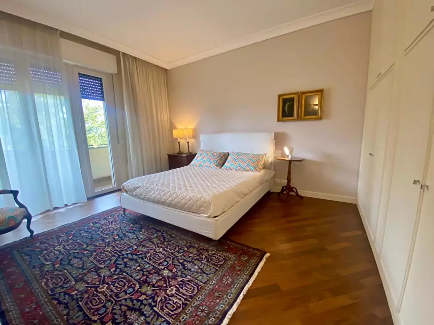 Immagine 16 di Appartamento in affitto  a Lucca