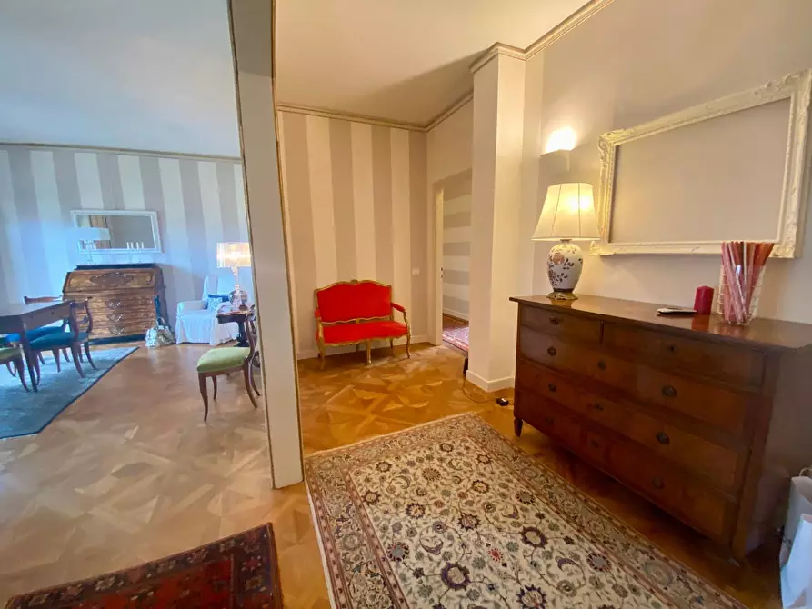 Immagine 8 di Appartamento in affitto  a Lucca